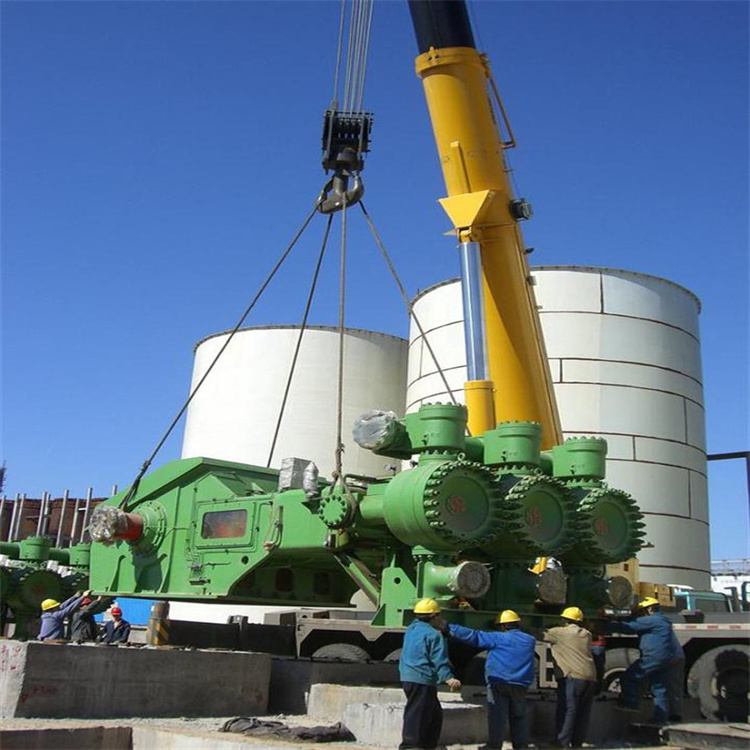 黔东南吊车挤压碰撞致使的人员伤亡事故如何处理